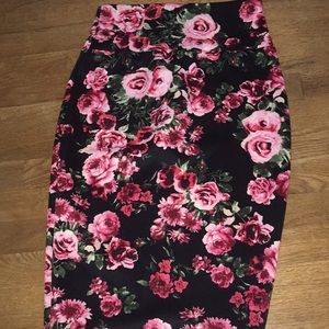 Flower pencil skirt